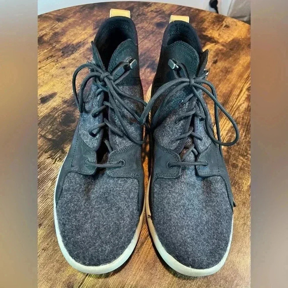 Timberland | men’s Flyroam Chukka boots. Size: 11.5 - Picture 2 of 16